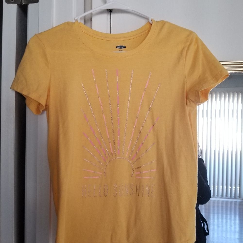 Old Navy Short Sleeve - Picture 2 of 5